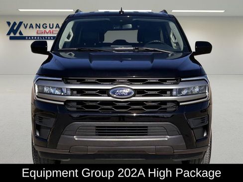 Used 2024 Ford Expedition Max XLT image 2