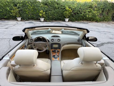 Used 2008 Mercedes-Benz SL 550 image 25