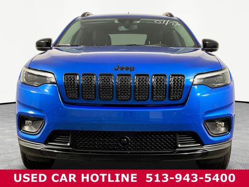 Used 2023 Jeep Cherokee Altitude Lux AWD/4WD image 2