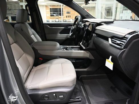 New 2026 GMC Acadia Elevation w/ Elevation Premium Package image 10