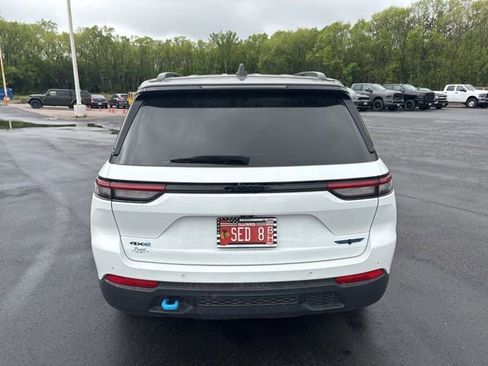 Used 2022 Jeep Grand Cherokee Trailhawk AWD/4WD image 25