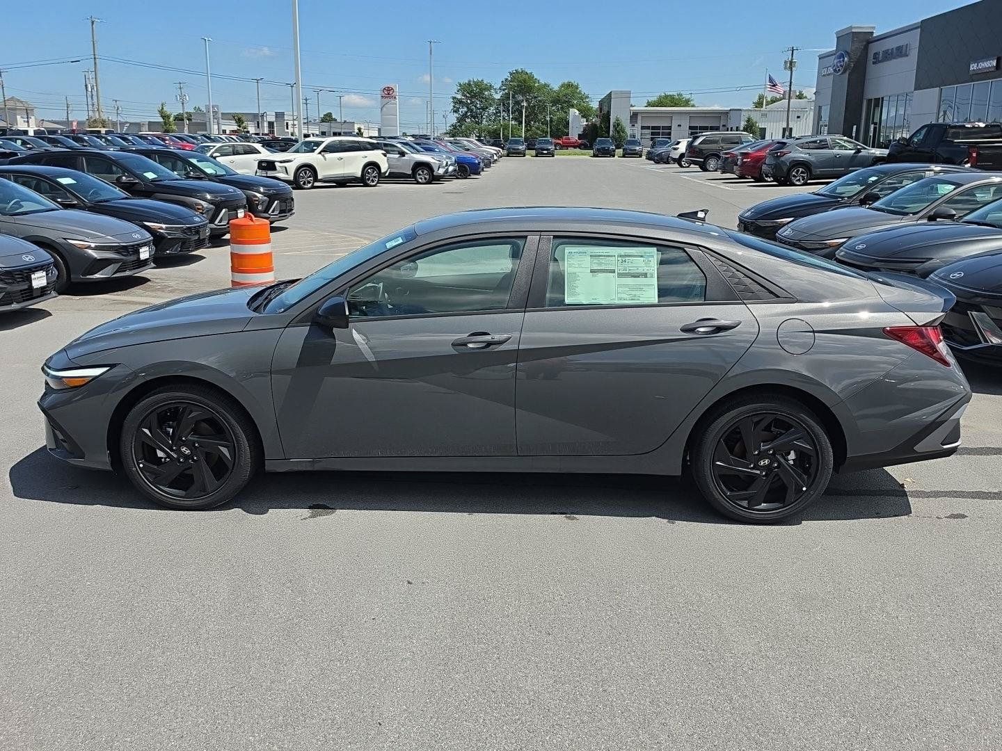 New 2026 Hyundai Elantra Sport FWD image 4