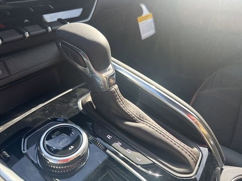 New 2026 GMC Canyon AT4 image 33