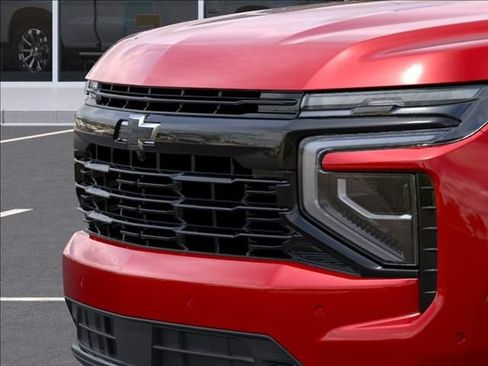 New 2026 Chevrolet Suburban RST w/ Comfort Package AWD/4WD image 13