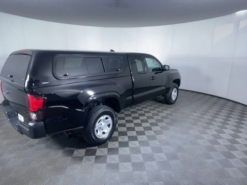 Used 2022 Toyota Tacoma SR image 8