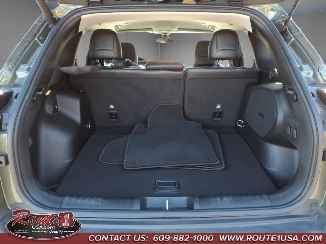Used 2020 Jeep Cherokee Limited AWD/4WD image 25