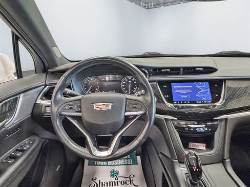 Used 2022 Cadillac XT6 Premium Luxury AWD/4WD image 16