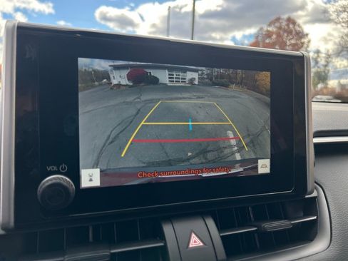 New 2025 Toyota RAV4 XLE image 14