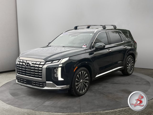 Used 2023 Hyundai Palisade Calligraphy w/ Winter Package AWD/4WD image 3