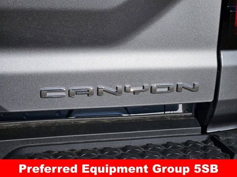 New 2026 GMC Canyon Denali image 9