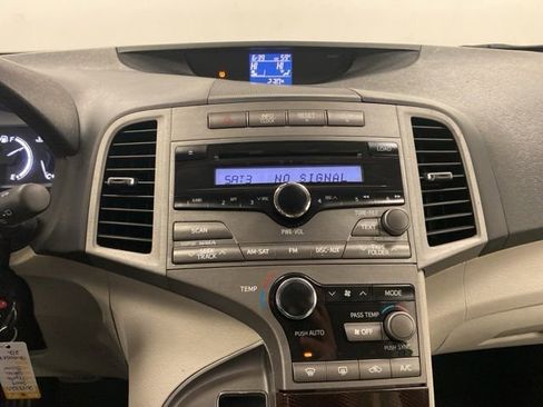 Used 2009 Toyota Venza Base image 11