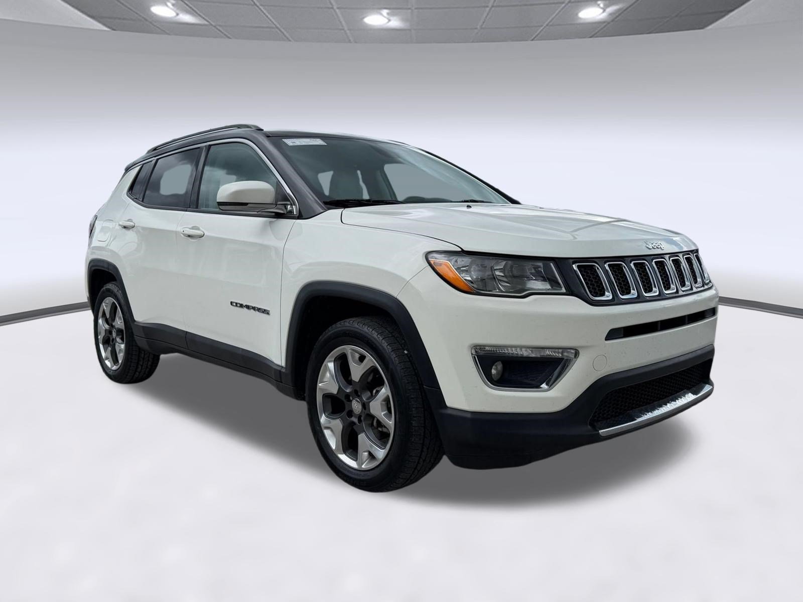 Used 2018 Jeep Compass Limited w/ Navigation Group AWD/4WD image 7