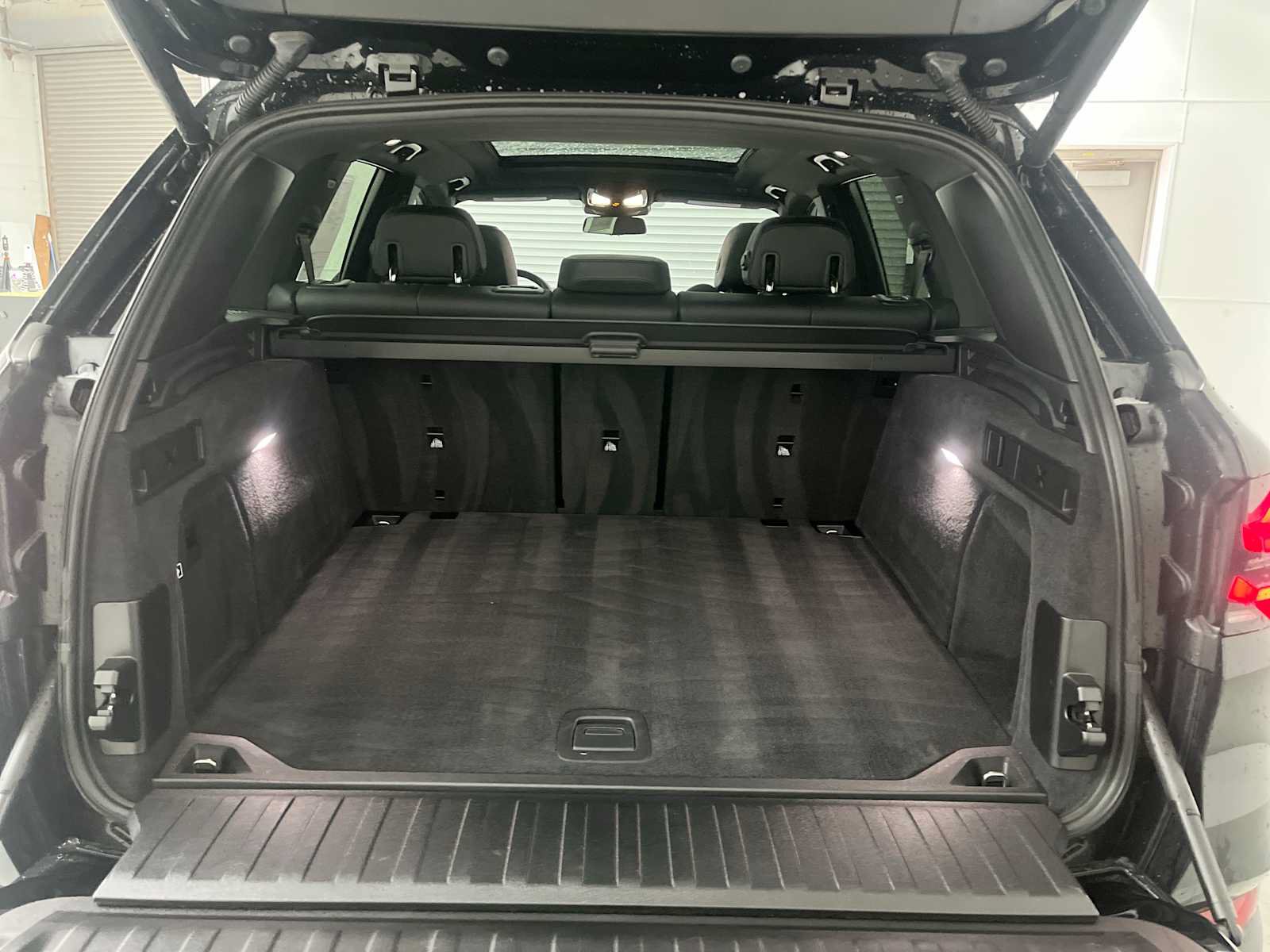 Used 2024 BMW X5 xDrive40i w/ Premium Package AWD/4WD image 27