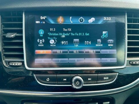 Used 2021 Buick Encore Preferred AWD/4WD image 20