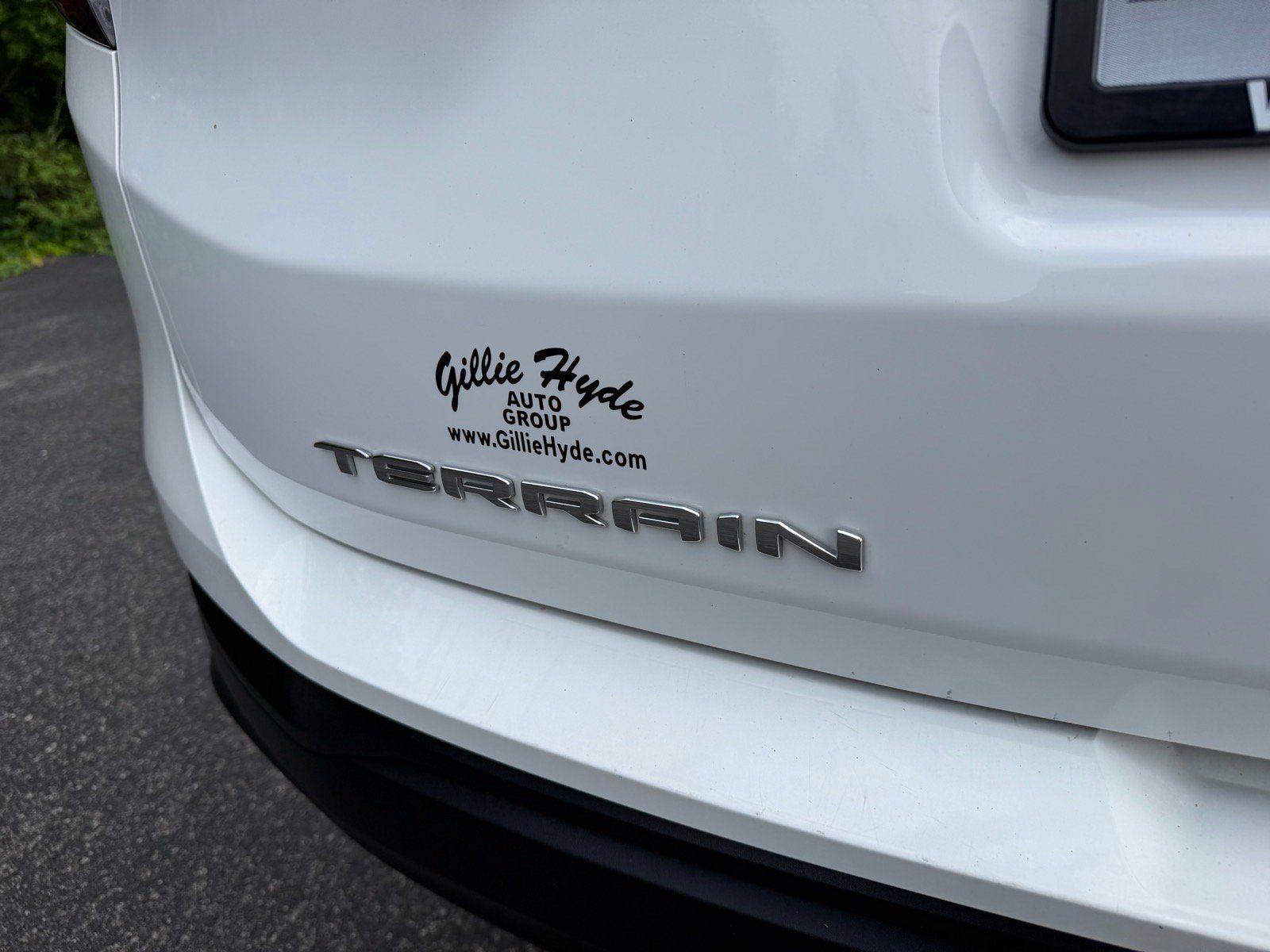 Used 2024 GMC Terrain SLE AWD/4WD image 15