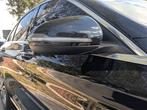 Used 2017 Mercedes-Benz C 300 4MATIC Sedan image 23