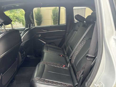 Used 2022 Jeep Grand Cherokee Summit w/ Adv Protech Group IV AWD/4WD image 31