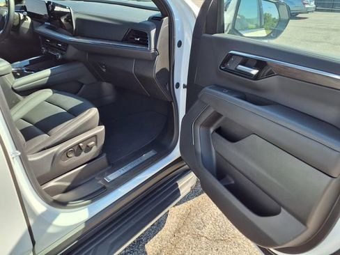 Used 2025 Chevrolet Tahoe LT AWD/4WD image 83