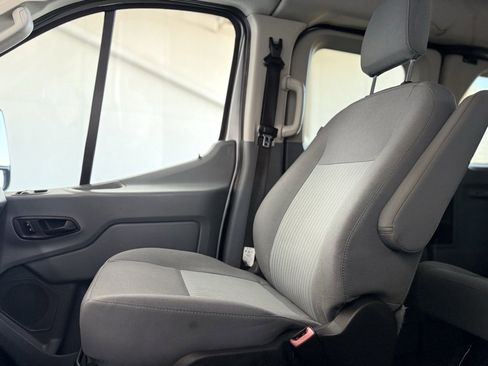 Used 2019 Ford Transit 350 XLT image 26