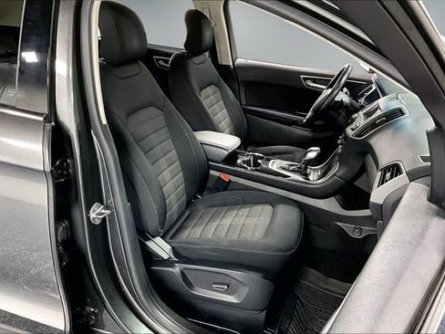 Used 2017 Ford Edge SEL image 24