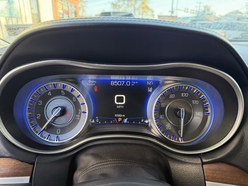 Used 2016 Chrysler 300 C Platinum w/ Safetytec Plus Group image 29