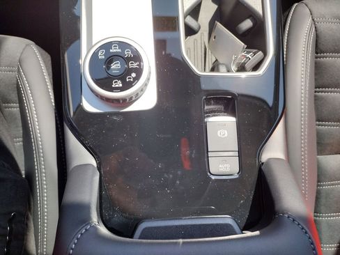 New 2026 Mitsubishi Outlander AWD image 21