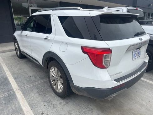 Used 2020 Ford Explorer Limited RWD image 3