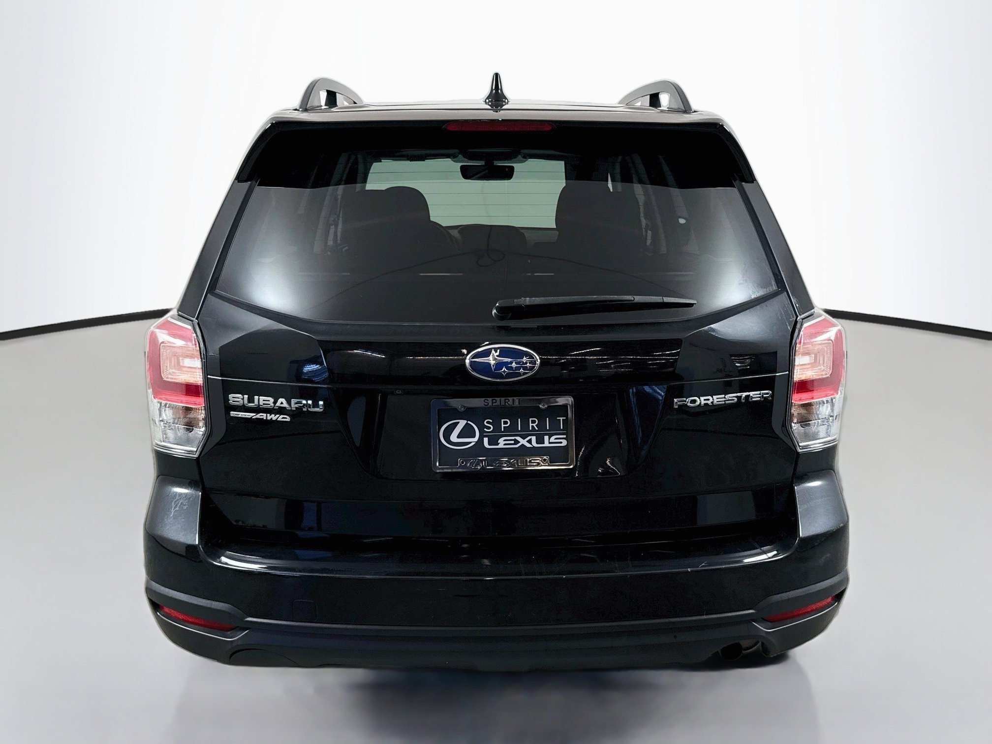 Used 2018 Subaru Forester 2.5i Premium w/ All-Weather Package AWD/4WD image 6