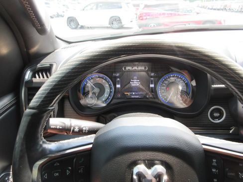 Used 2019 RAM 1500 Limited w/ Advanced Safety Group AWD/4WD image 34