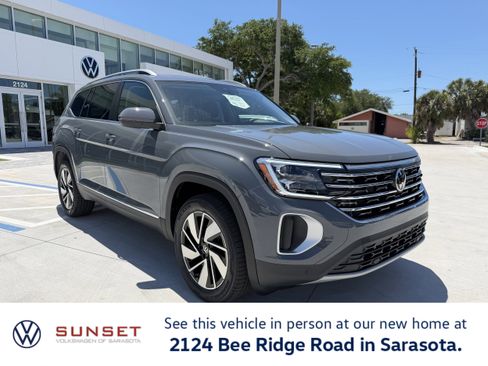 New 2026 Volkswagen Atlas SEL AWD/4WD image 1