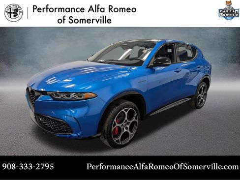 Used 2025 Alfa Romeo Tonale w/ Premium Package AWD/4WD image 1