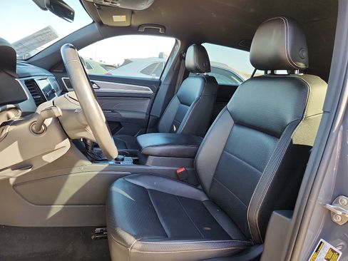 Used 2022 Volkswagen Atlas Cross Sport SE w/ Black Wheel Package image 13
