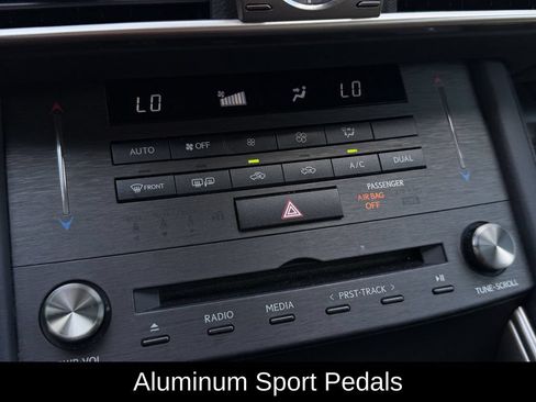 Used 2020 Lexus IS 350 F Sport w/ F Sport Package RWD image 23