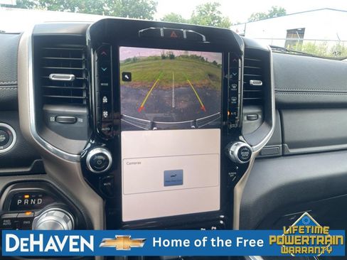 Used 2022 RAM 1500 Laramie AWD/4WD image 15