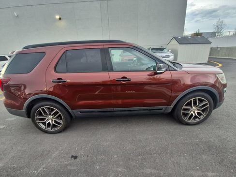 Used 2016 Ford Explorer Sport w/ Equipment Group 401A AWD/4WD image 4