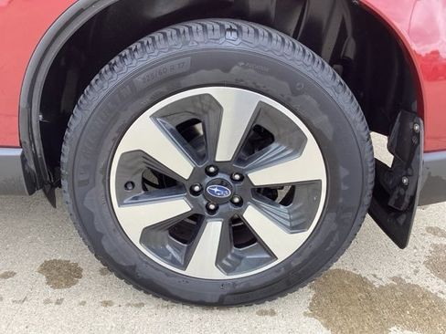 Used 2018 Subaru Forester 2.5i Premium AWD/4WD image 7