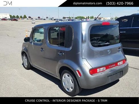 Used 2010 Nissan Cube 1.8 S w/ Interior Designer Pkg FWD image 6