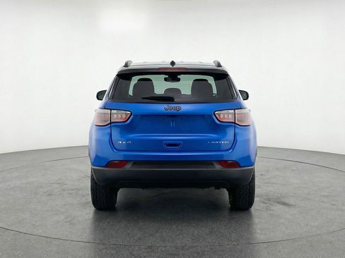 Used 2025 Jeep Compass Trailhawk w/ Trailer Tow Group AWD/4WD image 7