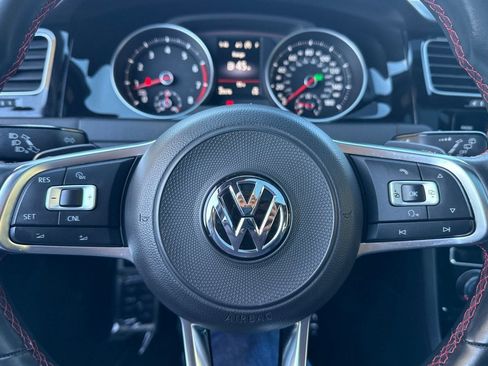 Used 2018 Volkswagen GTI SE w/ SE Leather Package image 15