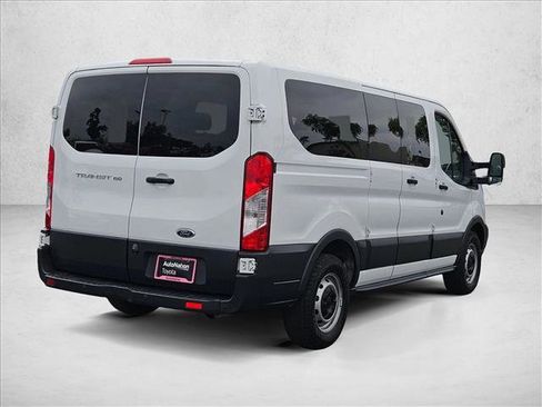 Used 2017 Ford Transit 150 XL RWD image 5