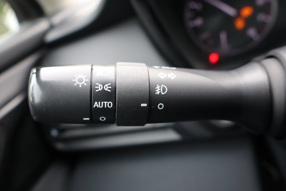 Used 2023 Subaru Outback Premium AWD/4WD image 31
