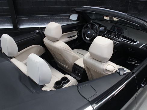 Used 2018 BMW 230i Convertible RWD image 40