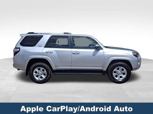 Used 2024 Toyota 4Runner SR5 AWD/4WD image 9