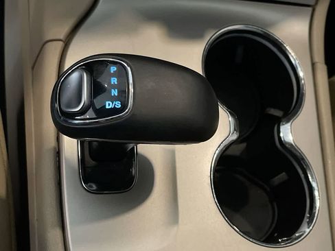 Used 2014 Jeep Grand Cherokee Limited image 20