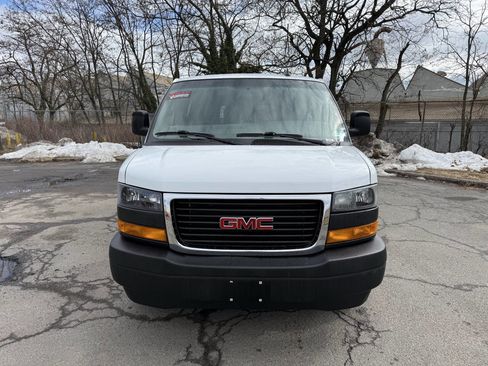 Used 2020 GMC Savana 2500 RWD image 8