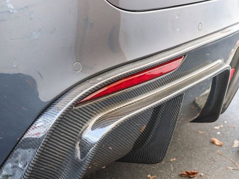 Used 2022 Tesla Model Y Performance image 15