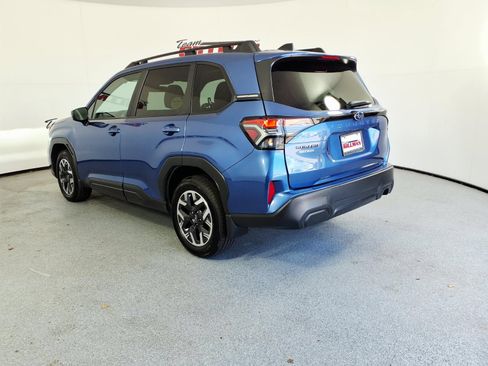 Used 2026 Subaru Forester Premium AWD/4WD image 4