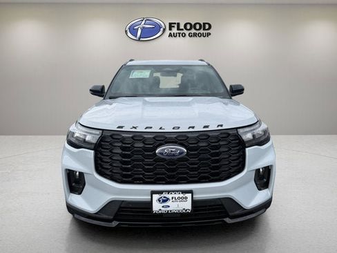 New 2026 Ford Explorer ST-Line AWD/4WD image 2