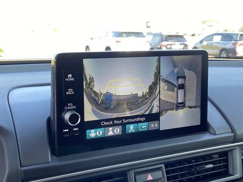 Used 2025 Honda Pilot Elite image 37