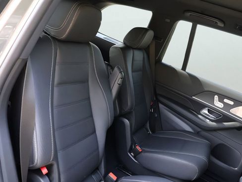 New 2026 Mercedes-Benz GLS 450 4MATIC image 12